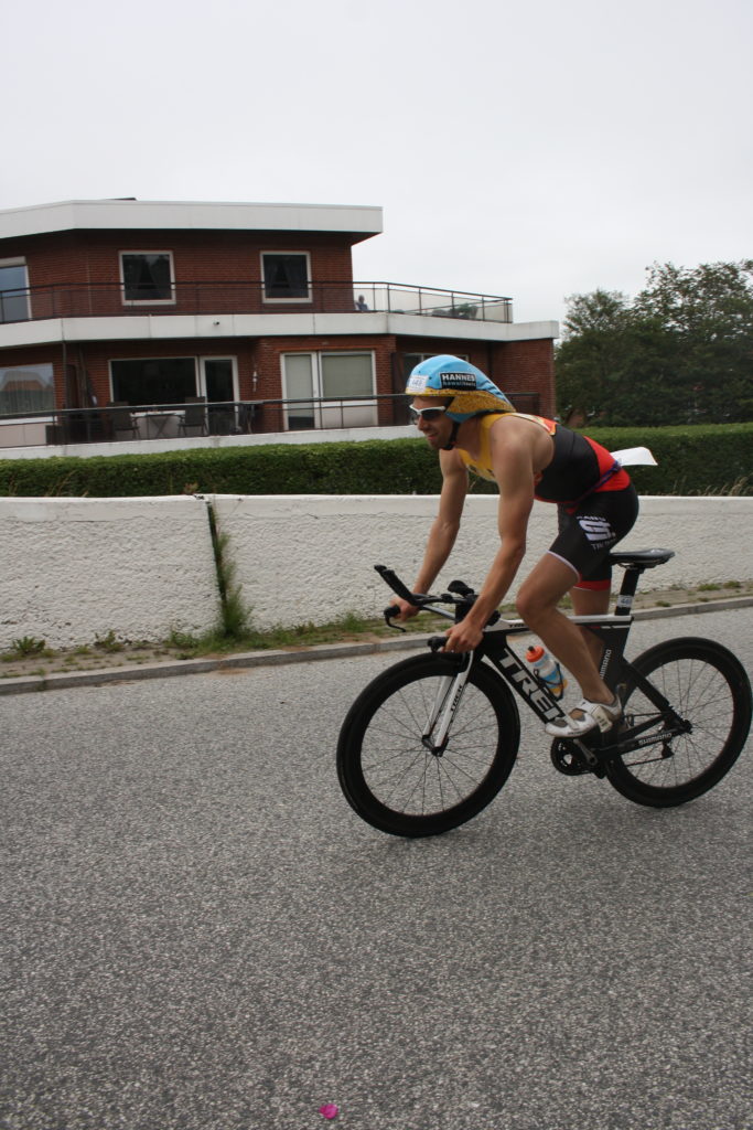 Gegen den Wind Triathlon in St. Peter-Ording: Verbands- und Landesliga erkämpfen sich erneut das ...